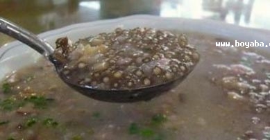 霫